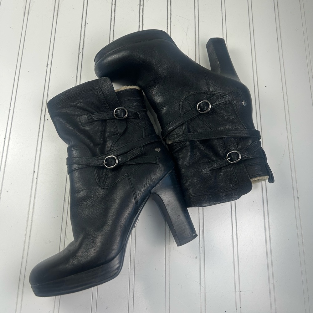UGG Black Olivia Leather Sheepskin High-Heel Platform Boots  Women’s Size 8 - Picture 8 of 12